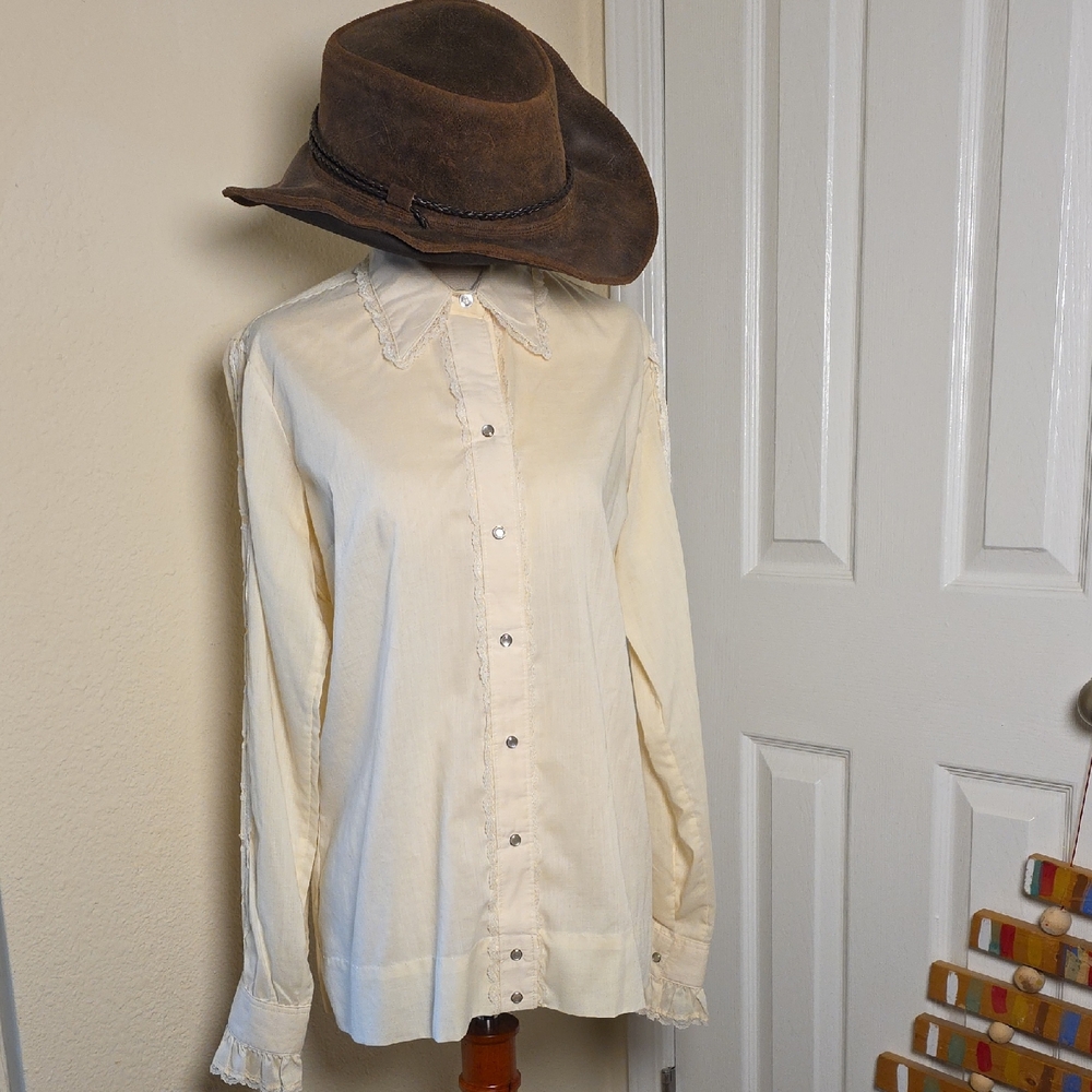 Vintage 60s/70s Semi Sheer Rockmount Cream Pearl Snap Shirt with Lace Trim